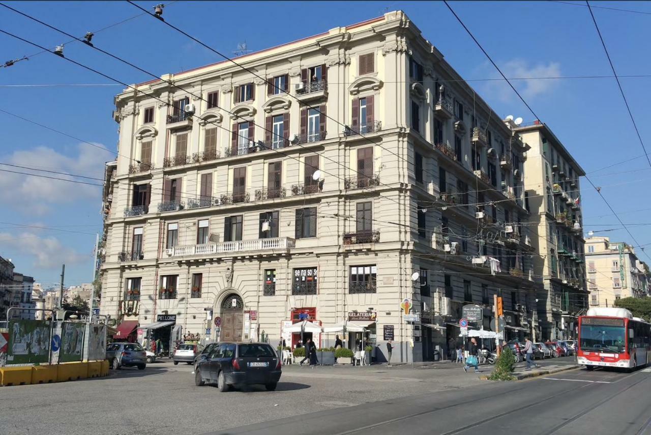 Bed and Breakfast Metronapoli Екстер'єр фото